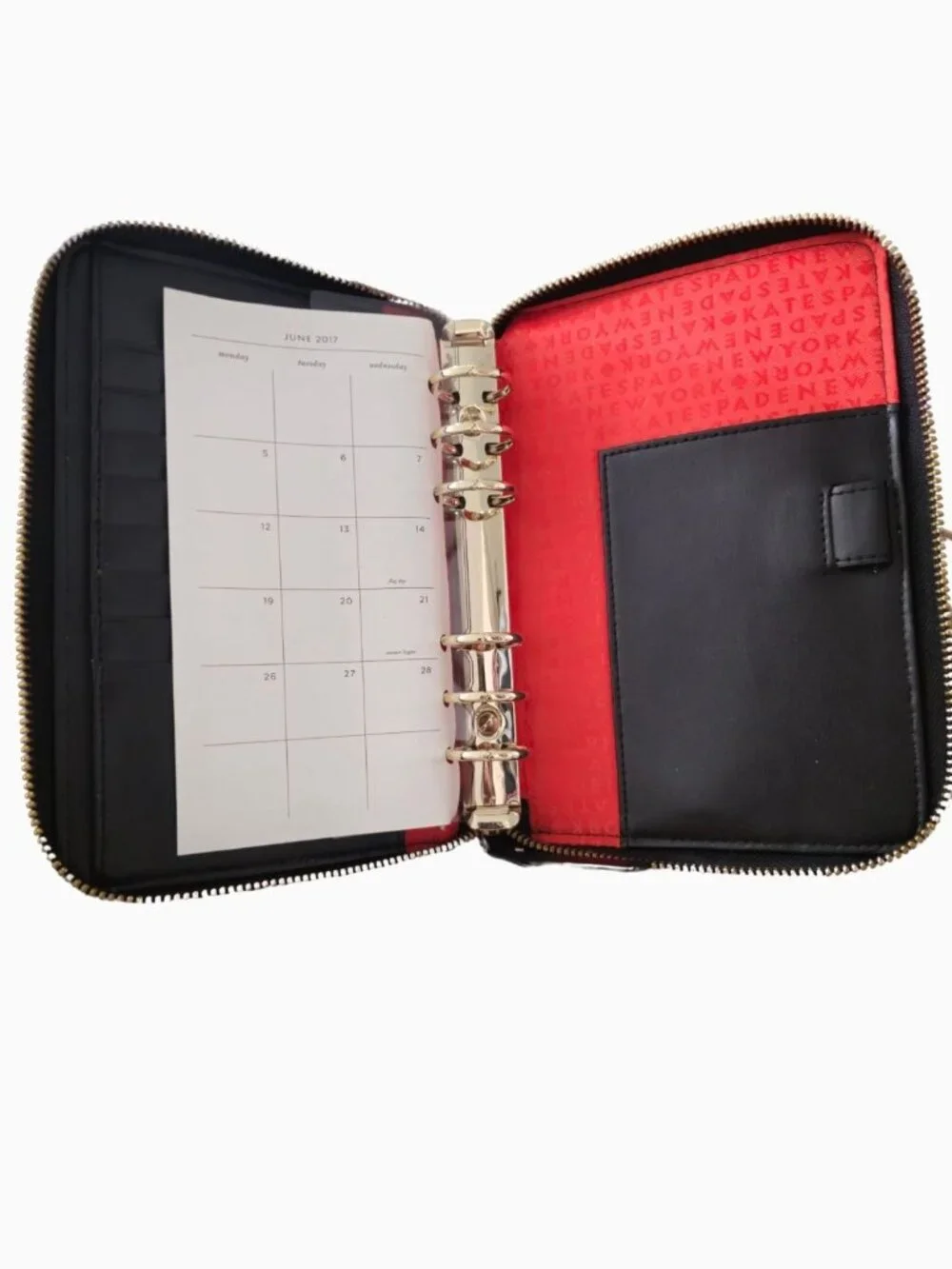 KATE SPADE WELLESLEY ZIP 6-RING AGENDA ORGANIZER • BLACK & WHITE